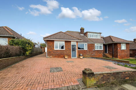3 bedroom semi-detached bungalow for sale