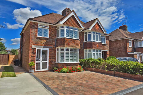 Phoenix Way, West Sussex BN42 3 bed semi