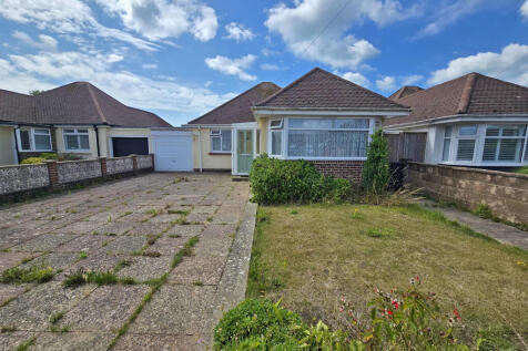 Manor Hall Road, West Sussex BN42 3 bed detached bungalow for sale