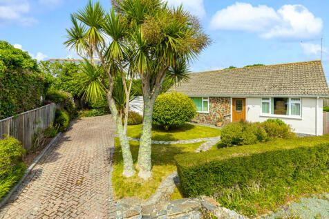 Deer Park Road, Stoke Fleming 2 bed detached bungalow for sale