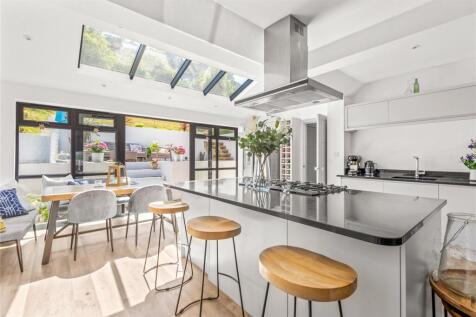 Onslow Road, Salcombe, Devon, TQ8 3 bed semi