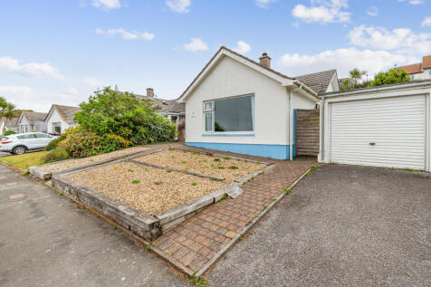 Round Berry Drive, Salcombe, Devon 3 bed bungalow for sale