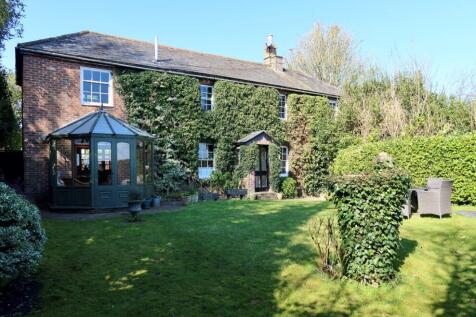 New Town, Uckfield, East Sussex, TN22 4 bed detached house for sale