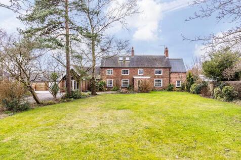 Beauvale, Newthorpe NG16 5 bed farm house for sale