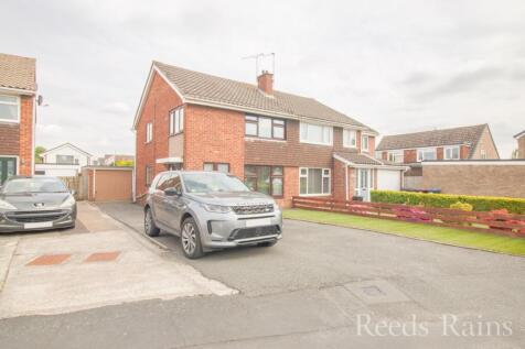 Ellerton Avenue, Ellesmere Port CH66 3 bed semi