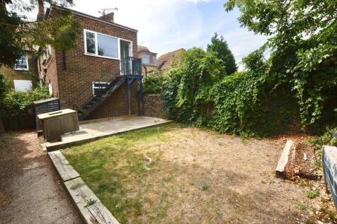 Station Road, Birchington 3 bed maisonette for sale