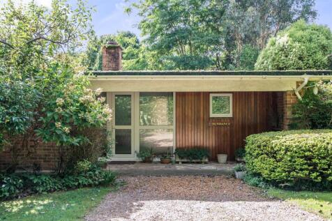 Yapton Road, Barnham 3 bed detached bungalow for sale