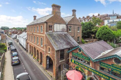Tarrant Street, Arundel 4 bed house for sale