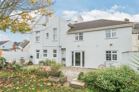 The Strand, Starcross, Exeter 6 bed detached house for sale
