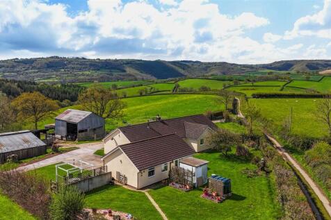 Dunsford, Exeter 4 bed bungalow for sale