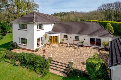Eastcombe, Bishops Lydeard, Taunton 4 bed detached house for sale