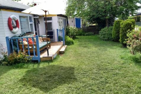 Humberston Fitties, Humberston... 2 bed chalet for sale