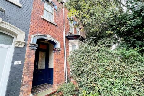 Dudley Street, Grimsby, N.E. Lincs... 2 bed semi