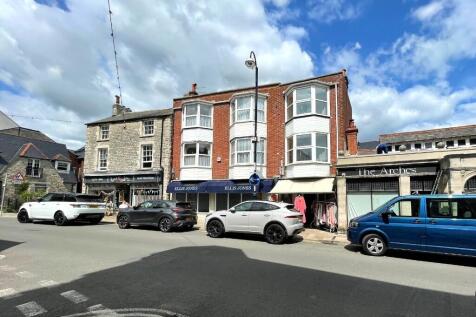 1 bedroom maisonette for sale