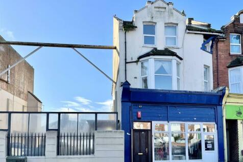 5 bedroom end of terrace house for sale