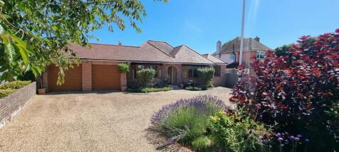 5 bedroom detached bungalow for sale