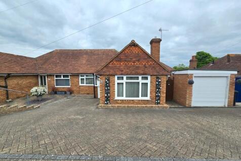 3 bedroom semi-detached bungalow for sale