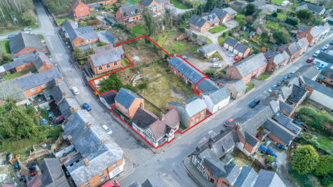 Terraced house for sale