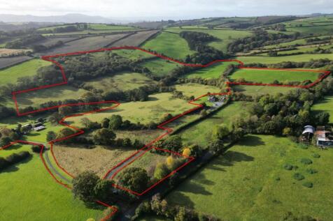 Detached house for sale