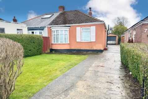 2 bedroom semi-detached bungalow for sale
