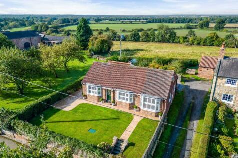 Gwenva Rise, Hunsingore, Wetherby 2 bed detached bungalow for sale
