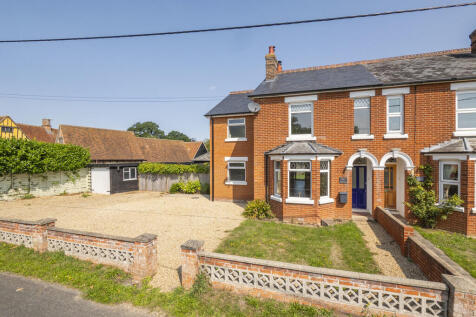 4 bedroom semi-detached house for sale
