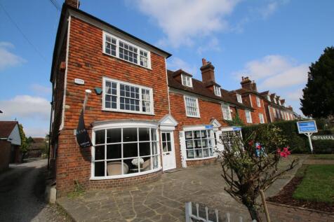 3 bedroom maisonette for sale