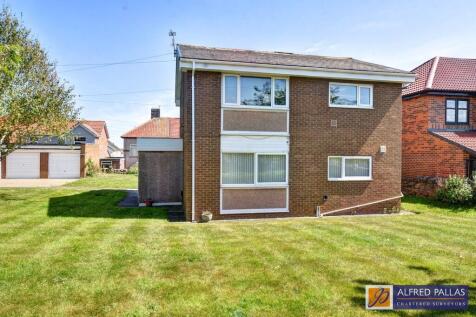 Poplar Drive, Whitburn 2 bed ground floor flat for sale
