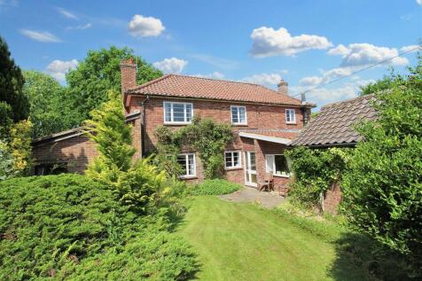 Blacksmiths Lane, Erpingham 3 bed detached house for sale