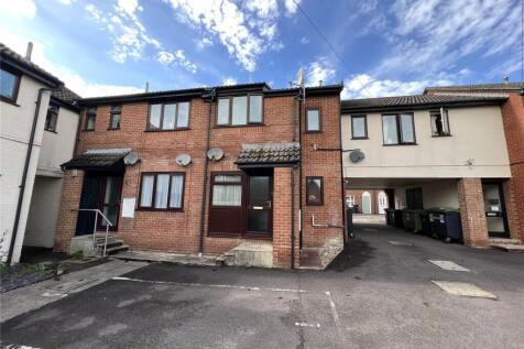 Oakfield Court, Blandford Forum... 1 bed apartment for sale
