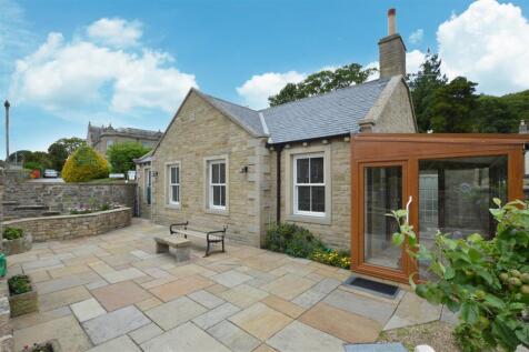 Thornborough Lodge, Moor Road, Leyburn 2 bed detached bungalow for sale
