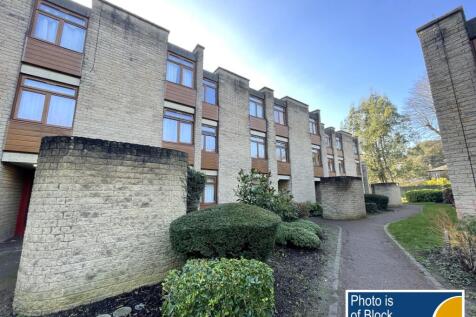 Stanwick Court: Peterborough 2 bed flat for sale