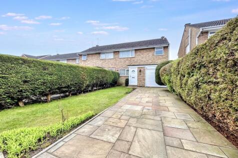 3 bedroom semi-detached house for sale