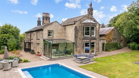 6 bedroom detached house for sale