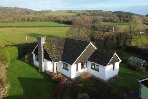 Newlands Close, Landkey, Barnstaple 3 bed detached bungalow for sale
