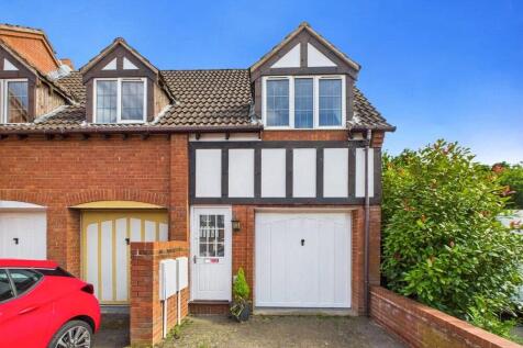 1 bedroom coach house for sale
