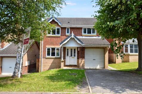 Shelley Crescent, Oulton, Leeds, West... 4 bed detached house for sale
