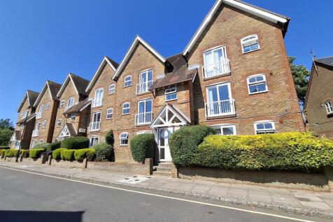 River Road, Littlehampton 1 bed apartment for sale