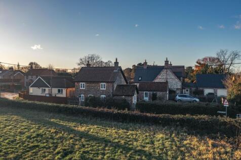 99 Westgate Street, Shouldham, PE33 3 bed cottage for sale