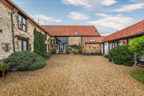 Northwold 7 bed barn conversion for sale