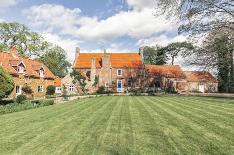 7 bedroom detached house for sale