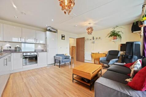 Tewkesbury Road, London 1 bed flat for sale