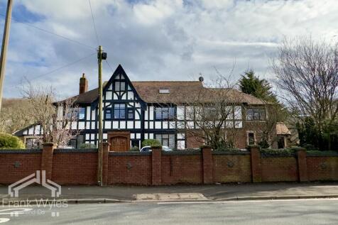 The Towers Apartments, West Drive... 7 bed apartment for sale