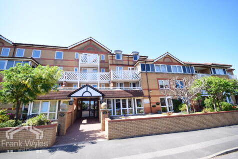 Flat 57, Poplar Court, Kings Road... 1 bed apartment for sale