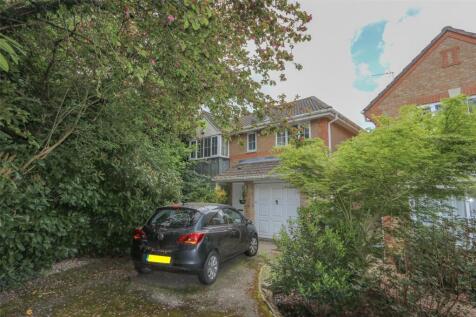 Bakers Ground, Stoke Gifford... 4 bed detached house for sale