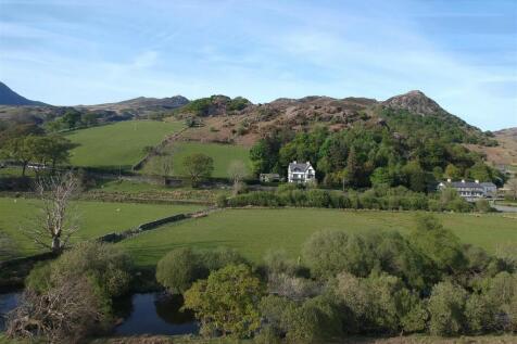 Capel Curig 8 bed property for sale