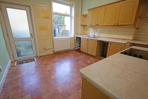 John Street, Earby, BB18 2 bed end of terrace house for sale