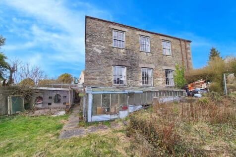 2 bedroom detached house for sale