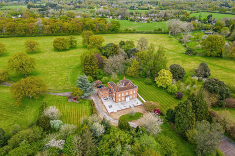 7 bedroom detached house for sale