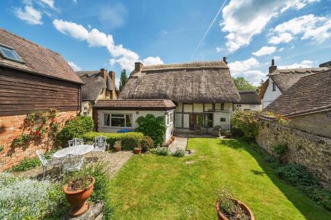 3 bedroom cottage for sale